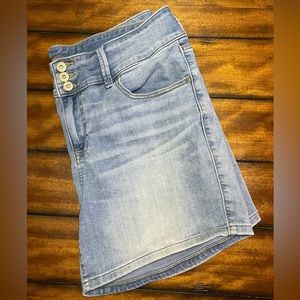Torrid Denim Shorts Size 16